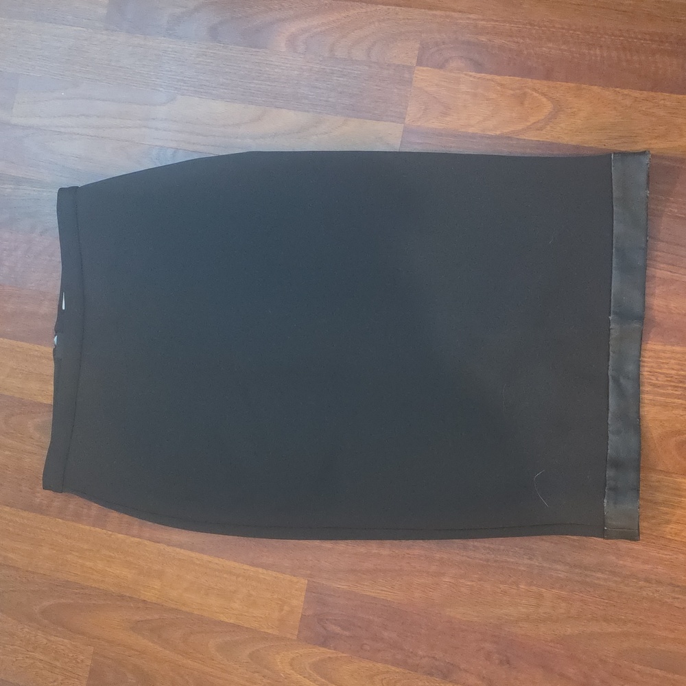 Bar III Classic Black Midi Skirt